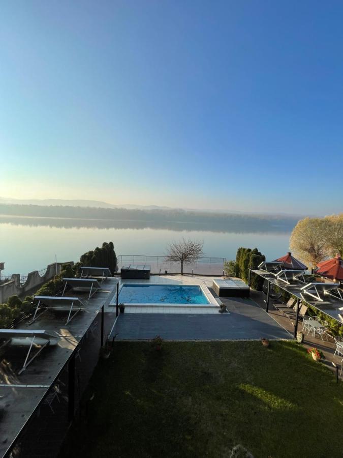 Guest House Panorama Aqualux With Free Parking Novi Sad Bagian luar foto