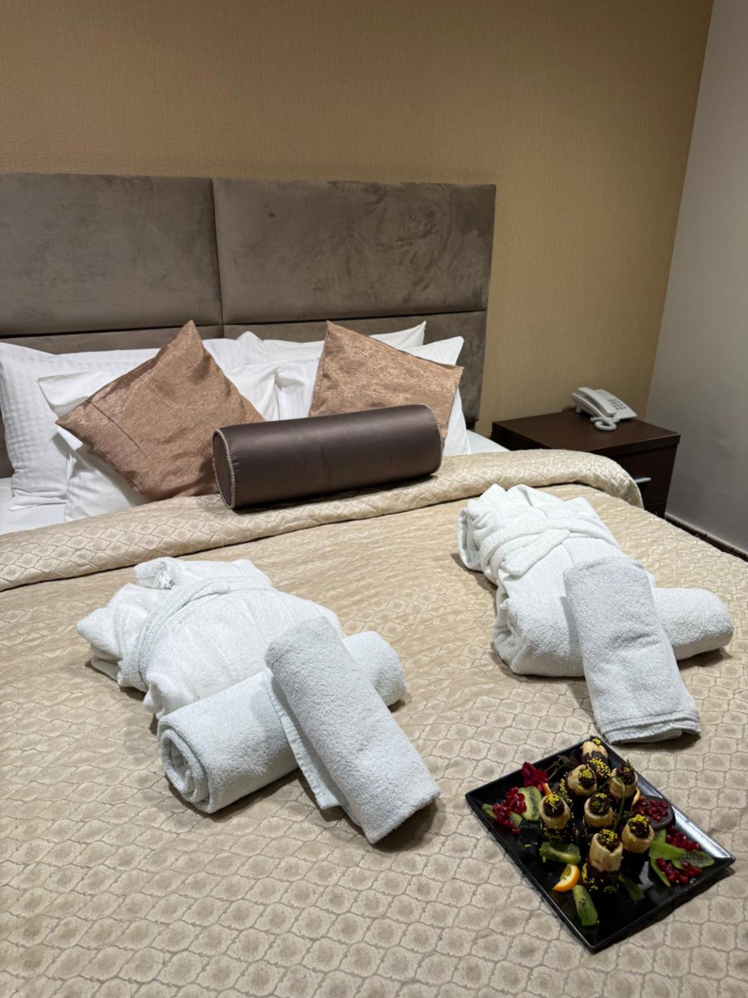 Guest House Panorama Aqualux With Free Parking Novi Sad Bagian luar foto