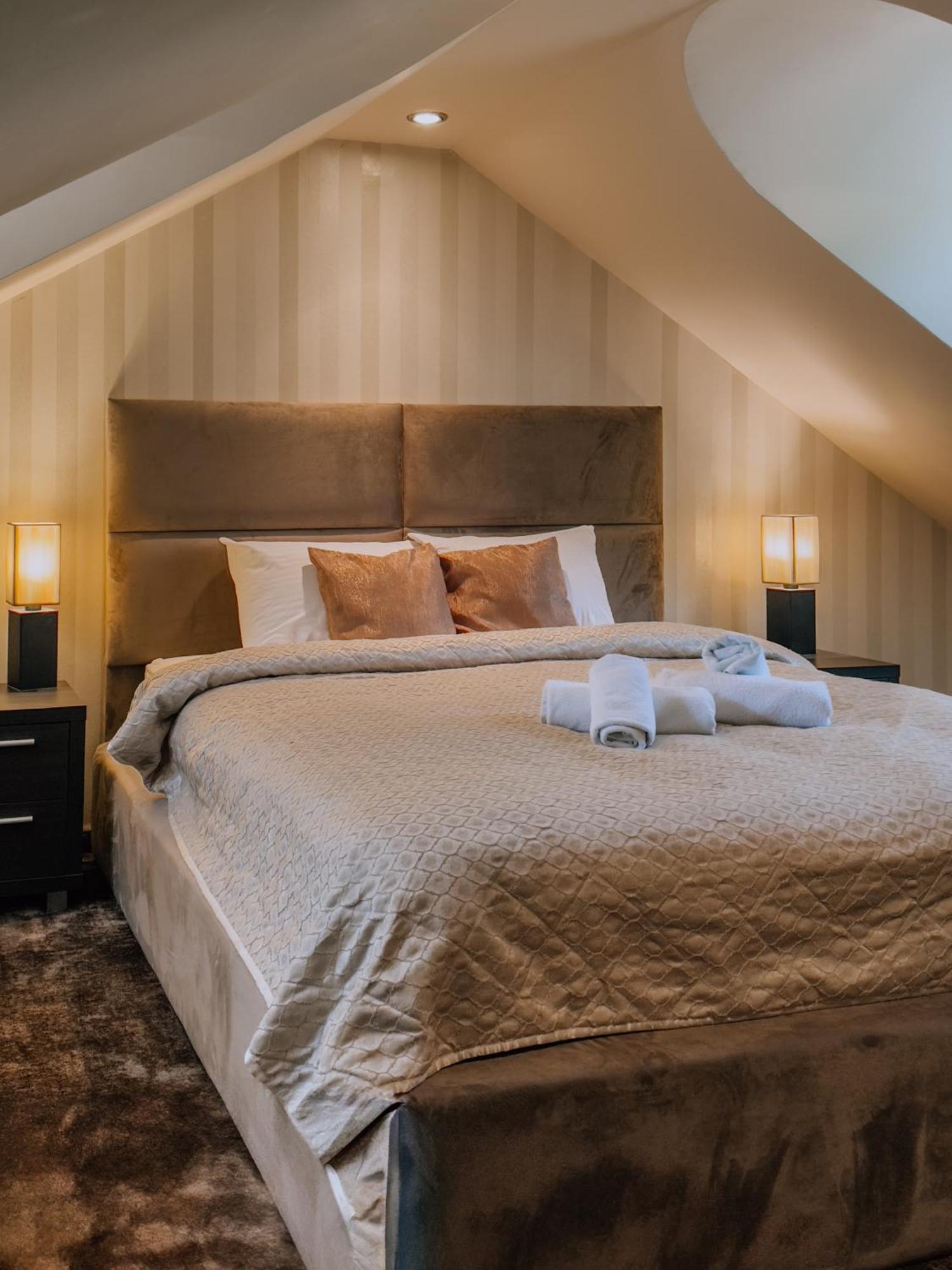 Guest House Panorama Aqualux With Free Parking Novi Sad Bagian luar foto