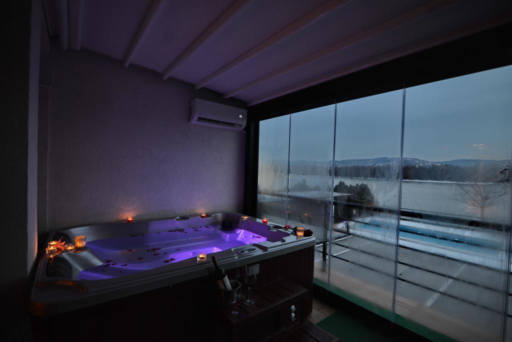 Guest House Panorama Aqualux With Free Parking Novi Sad Bagian luar foto
